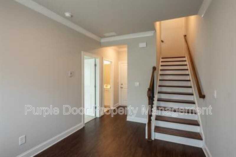 324 Lincoln Street - Photo 4 of 10