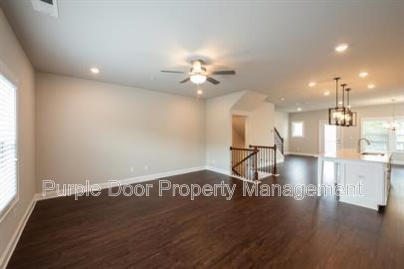 324 Lincoln Street - Photo 6 of 10