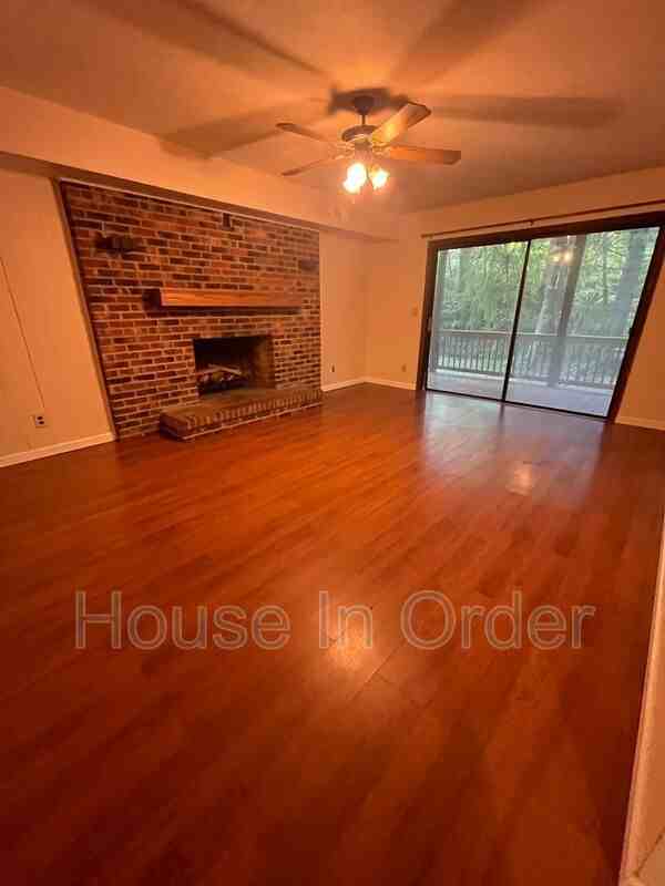 1160 W Blue Ridge Rd - Photo 2 of 8