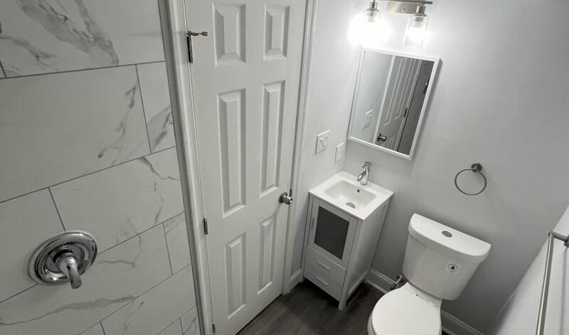 2226 Annapolis Rd - Photo 3 of 4