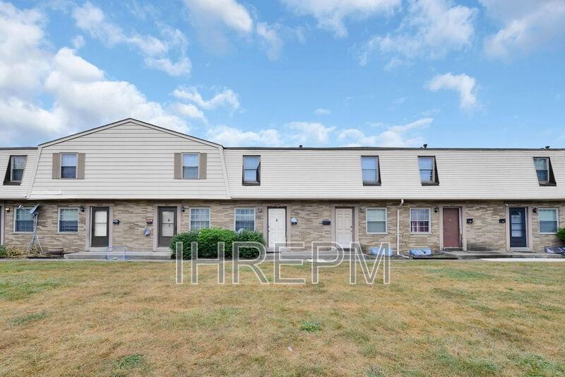 3043 Morsetowne Ct N - Photo 2 of 29