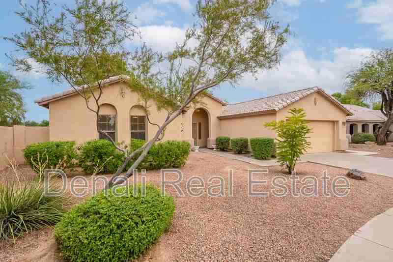 5307 W Morten Ave - Photo 2 of 43