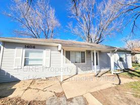 1404 Sw 37th St - Photo 1 of 1