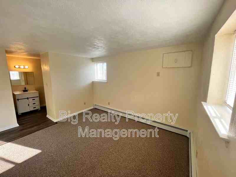 120 N Penn St #C2 - Photo 6 of 7