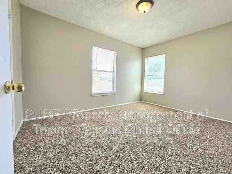 4833 Mokry Dr - Photo 6 of 19