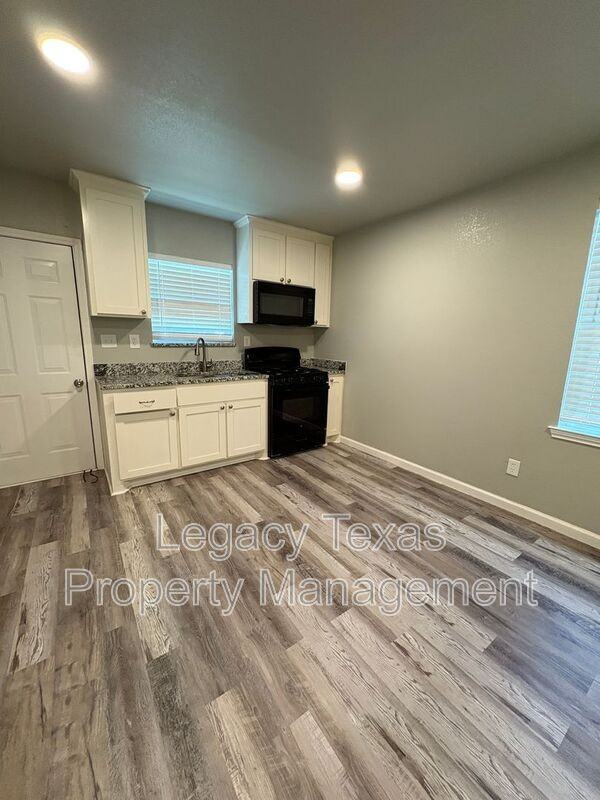 101 Lane Ave - Photo 2 of 11