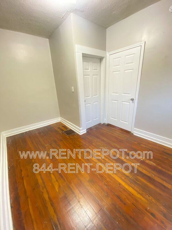 1136 Jefferson Ave - Photo 3 of 9