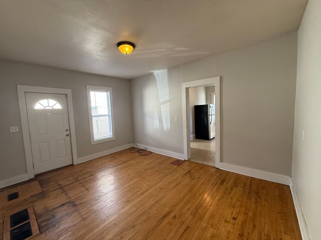 716 Butterworth St Sw - Photo 3 of 23