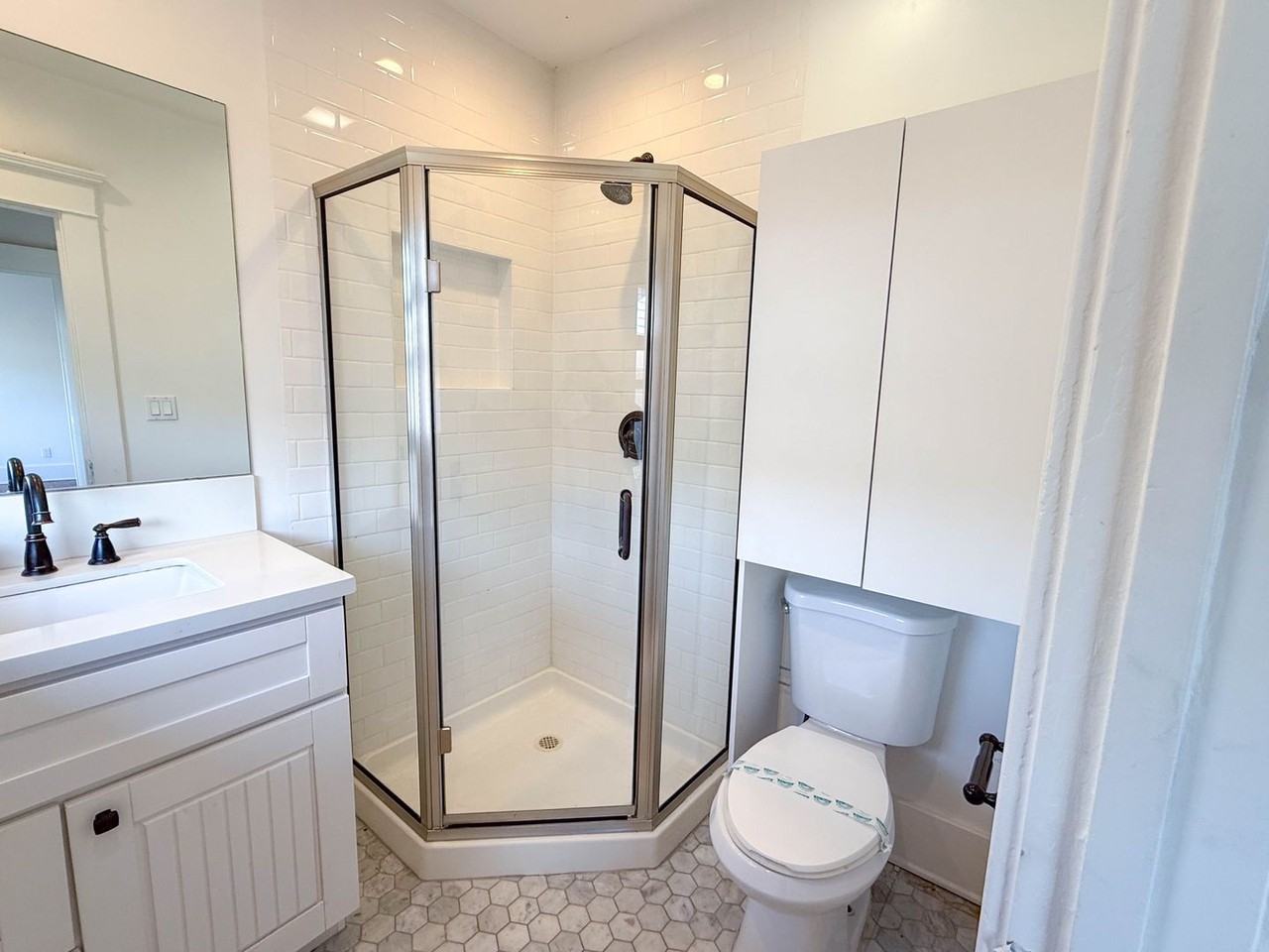 Sparks - Photo 6 of 32