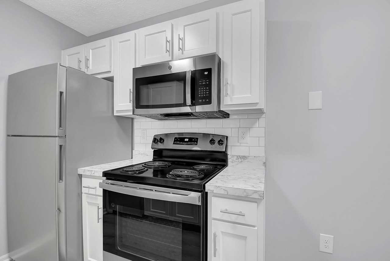 Fountain Place Apartments - Photo 7 of 48