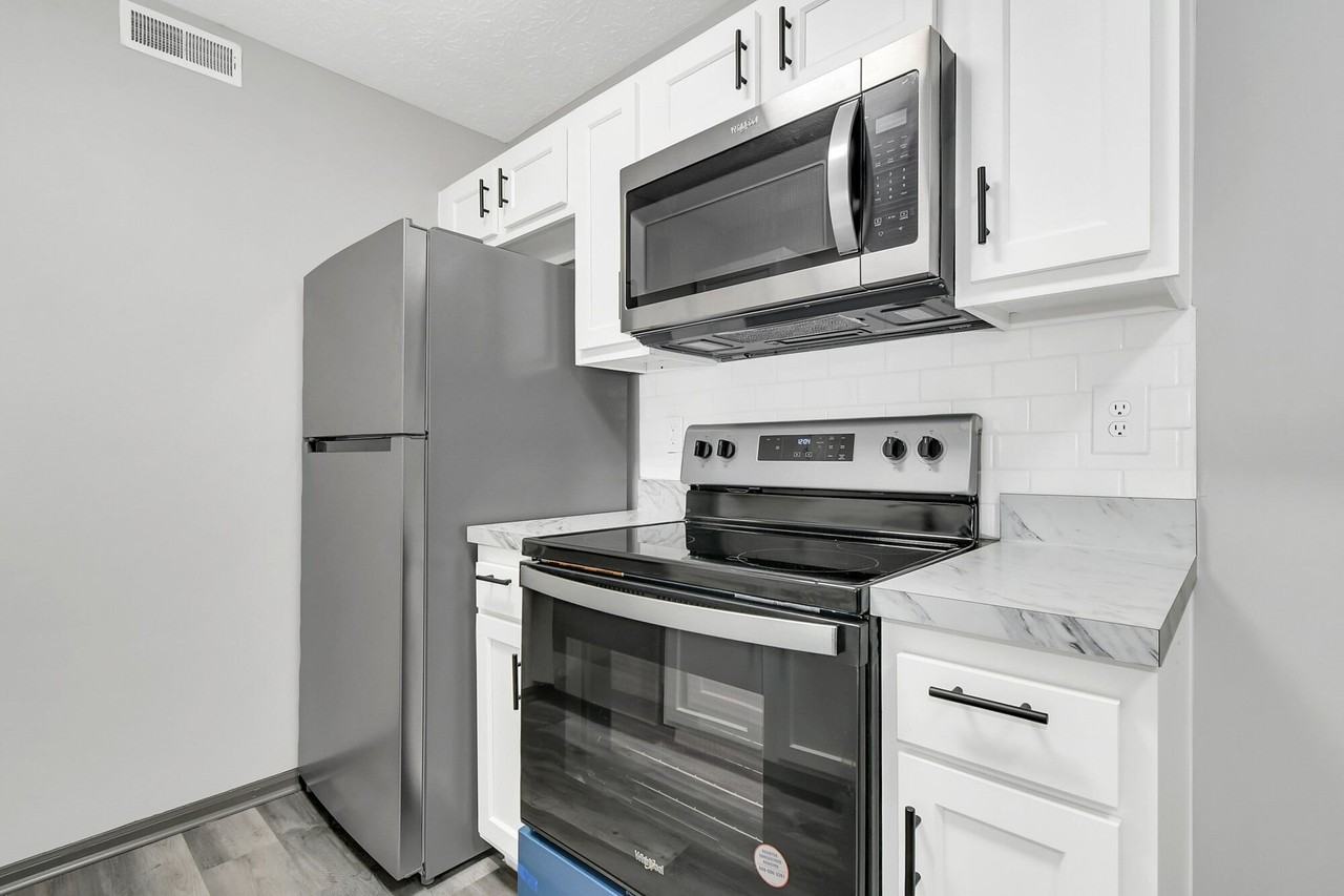 Parkview Apartments - Photo 3 of 26