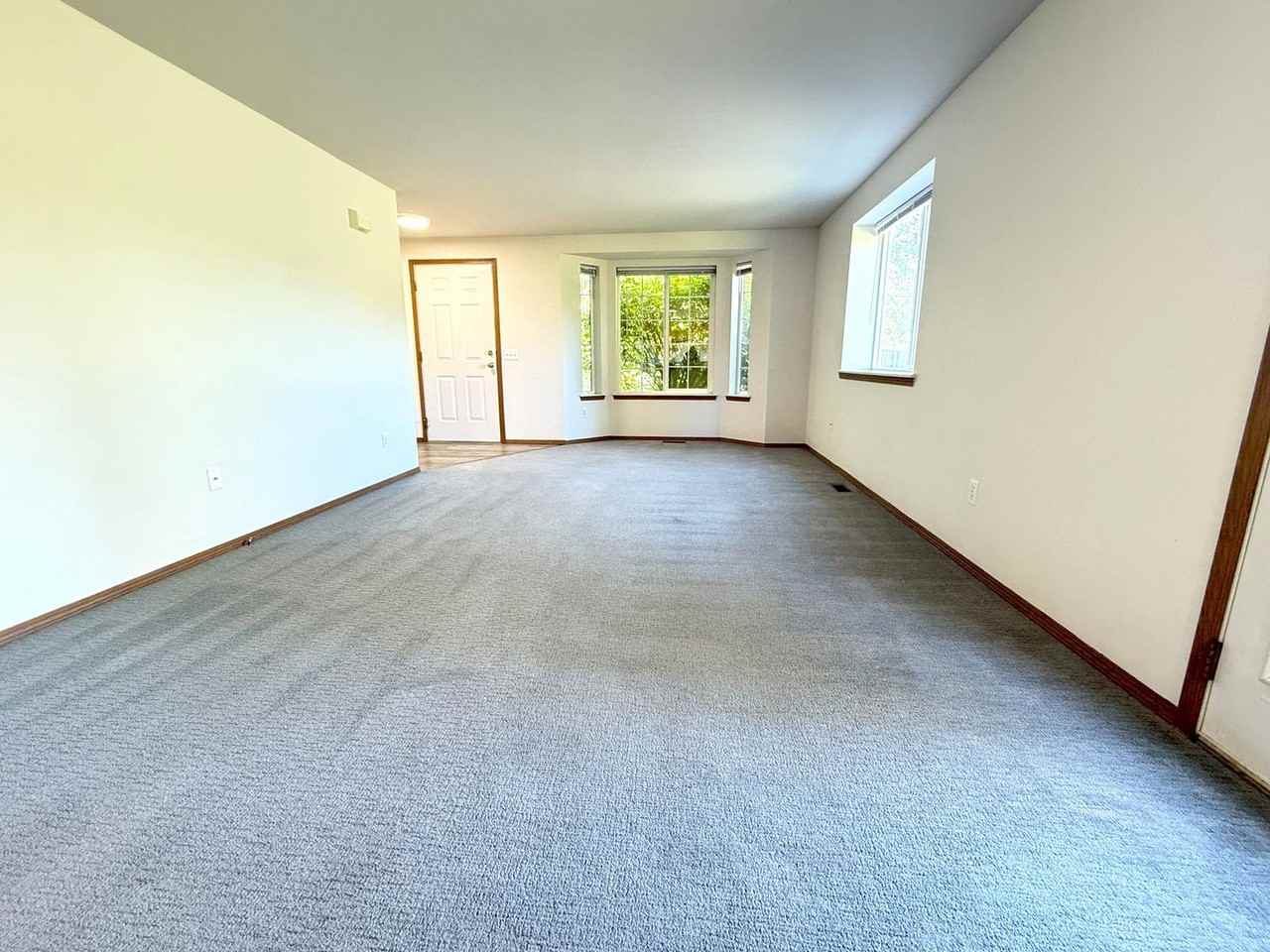 201 W Mount Hood Ct - Photo 6 of 21