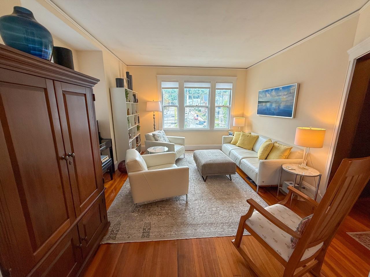 274 Poplar Street - Photo 3 of 33