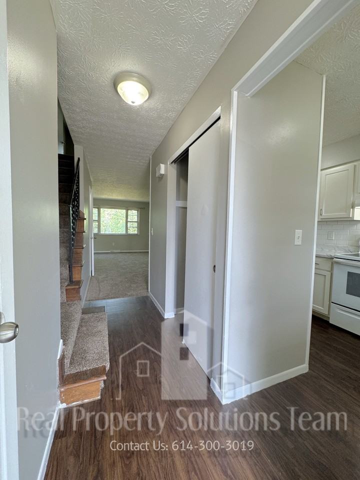 3194 Shasta Avenue - Photo 3 of 9