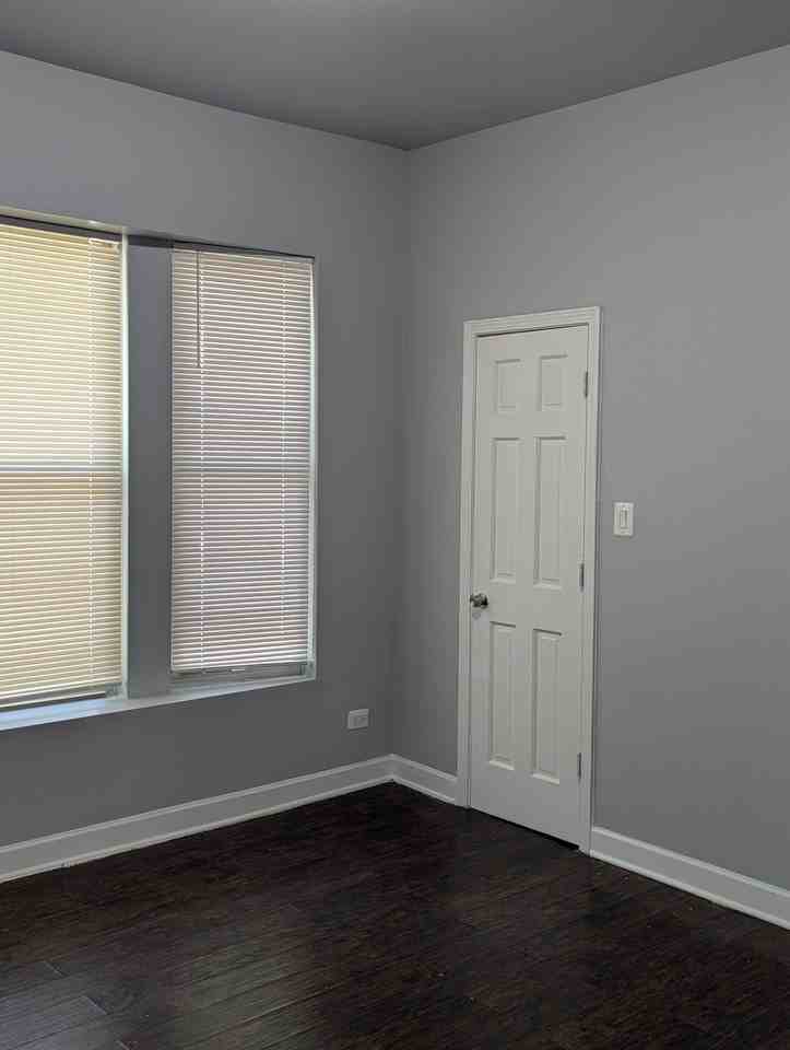 6401-03 South Saint Lawrence Avenue - Photo 5 of 12