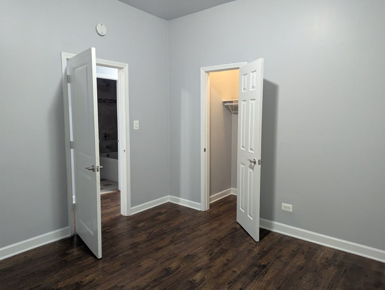 6401-03 South Saint Lawrence Avenue - Photo 6 of 12