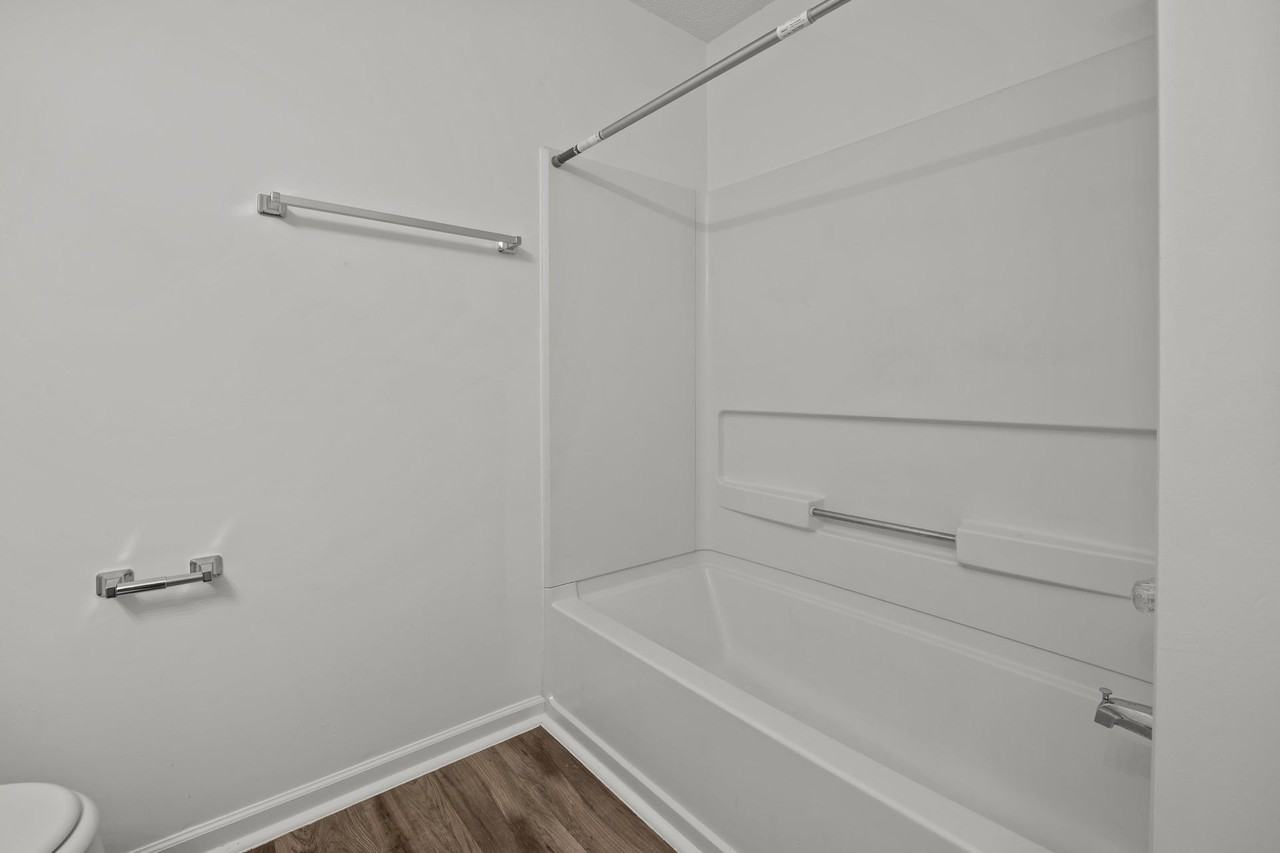 Two and Three bedroom Apartments - Photo 6 of 33