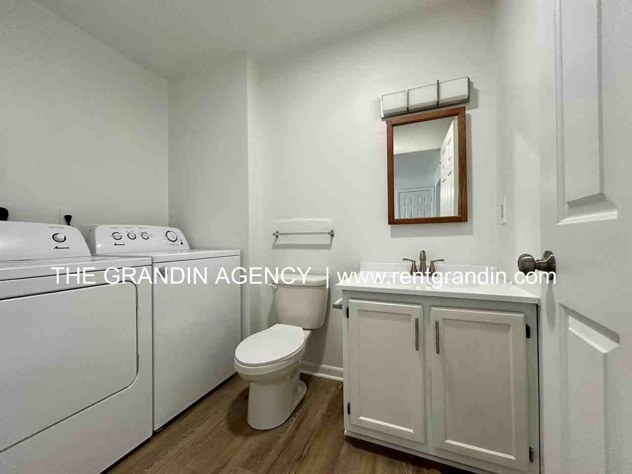 290 - 292 Alleghany Spring Road - Photo 3 of 12