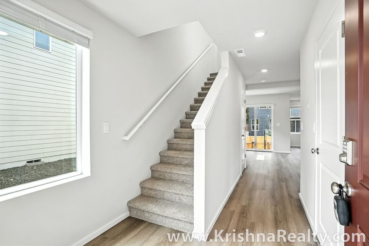 5510 Ne 66th Pl - Photo 5 of 21