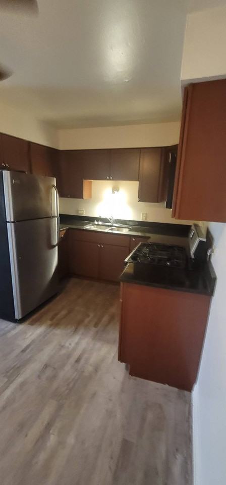 5710 108th Street - Photo 2 of 22