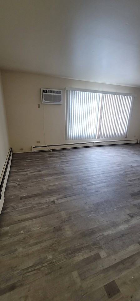 5710 108th Street - Photo 6 of 22