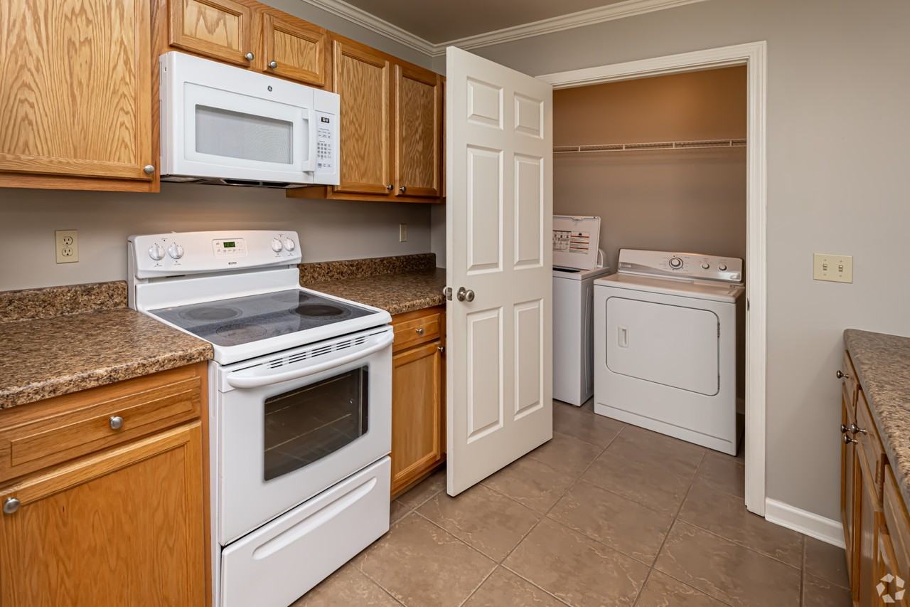 Guidry Row Apartments - Photo 3 of 50