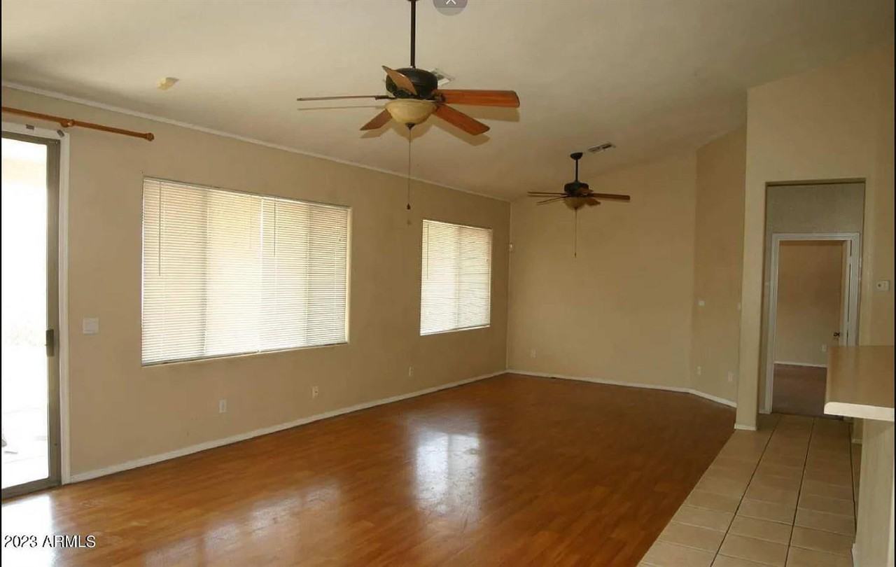 Surrey - Photo 2 of 10