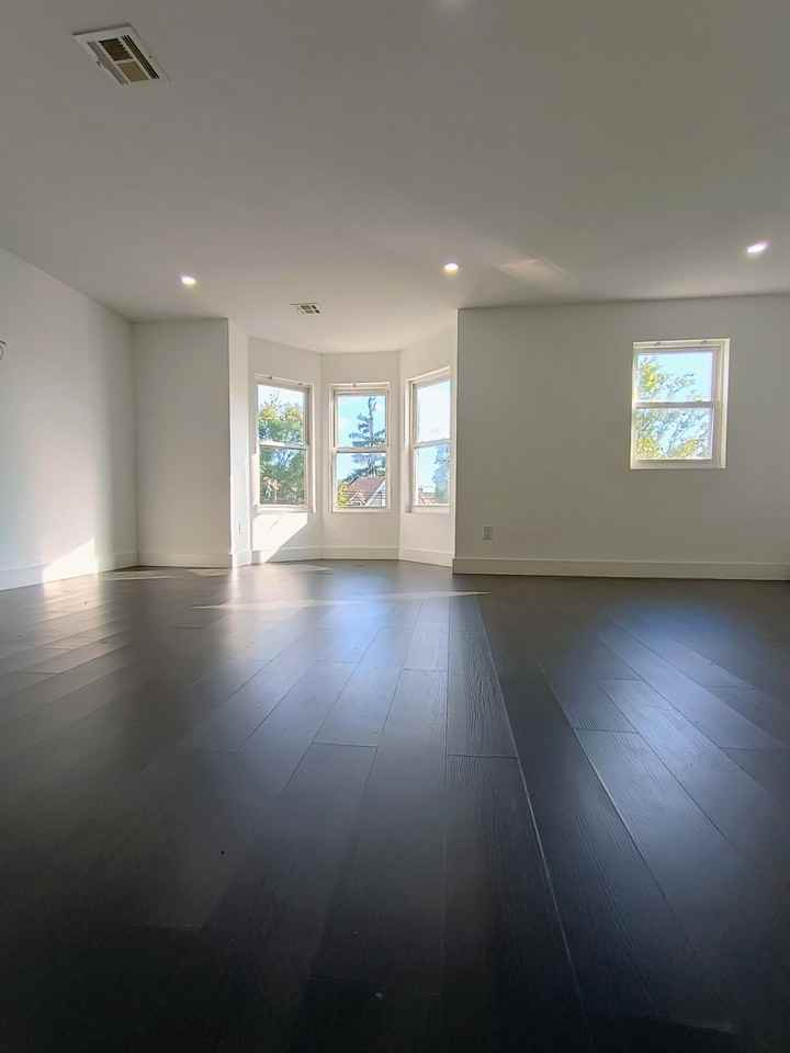 101 4th Avenue - Photo 2 of 12