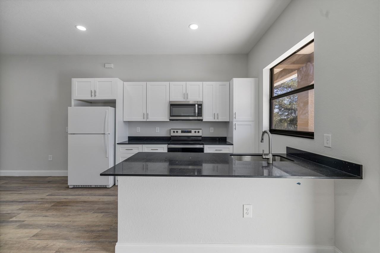 1103 Meadow Road - Photo 6 of 24