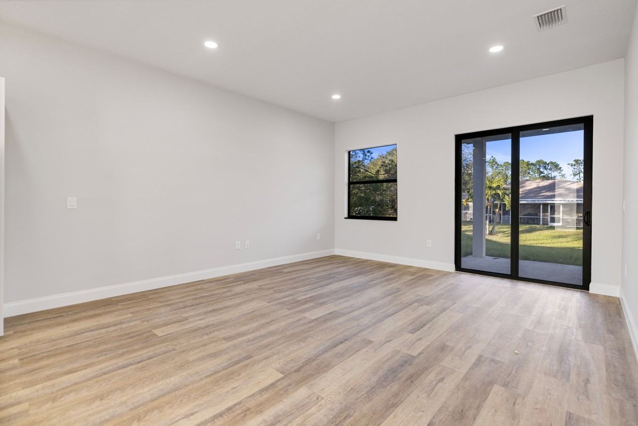 4632 30th Street Southwest - Photo 7 of 25