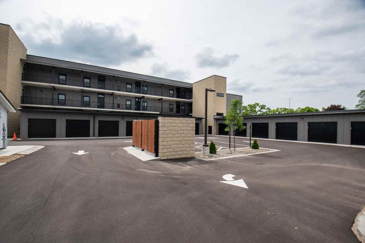 24 College Avenue N - Photo 3 of 20