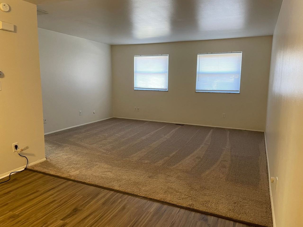 1197 S Alex Rd #D - Photo 2 of 5