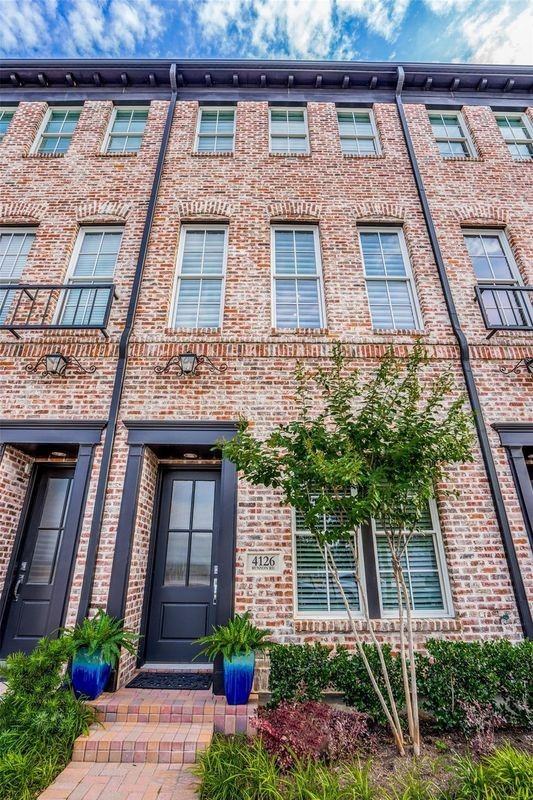 4126 Runyon Rd - Photo 2 of 3