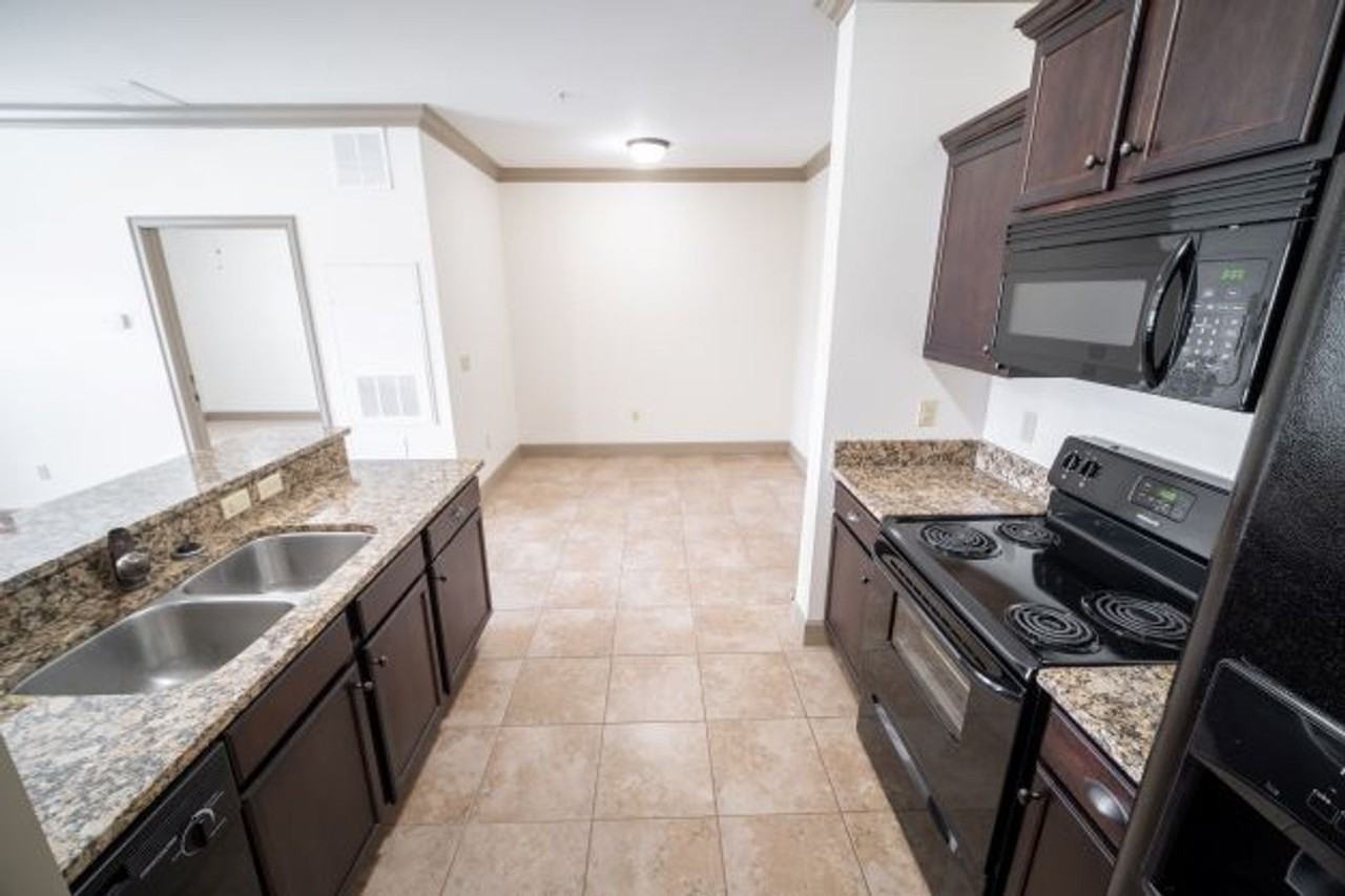 Woodbury Row - Photo 3 of 50