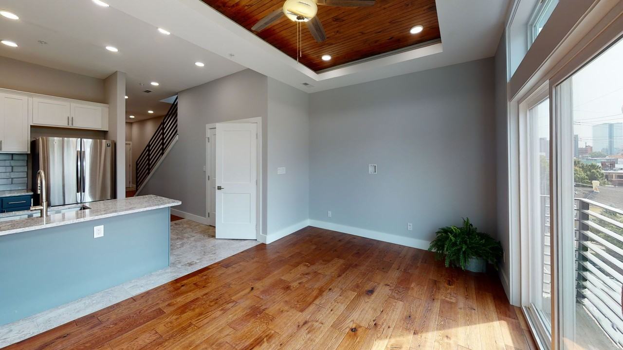 1117 Laurel Ave - Photo 4 of 14