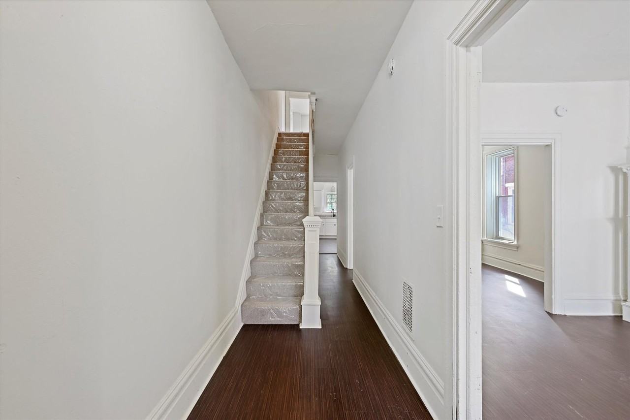 437 S 14th St - Photo 2 of 19