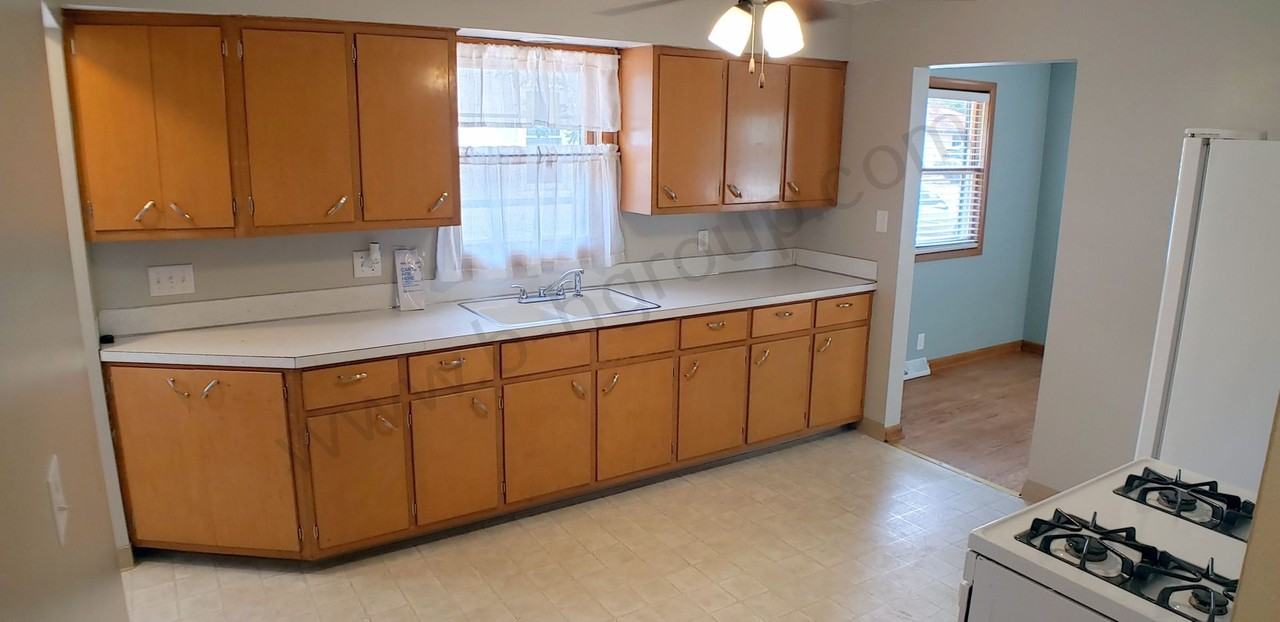 3005 26th Ave - Photo 4 of 18