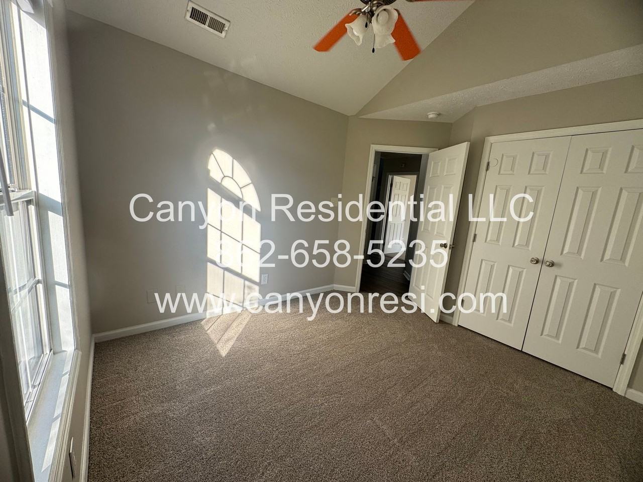 109 Hayes Ct - Photo 3 of 20
