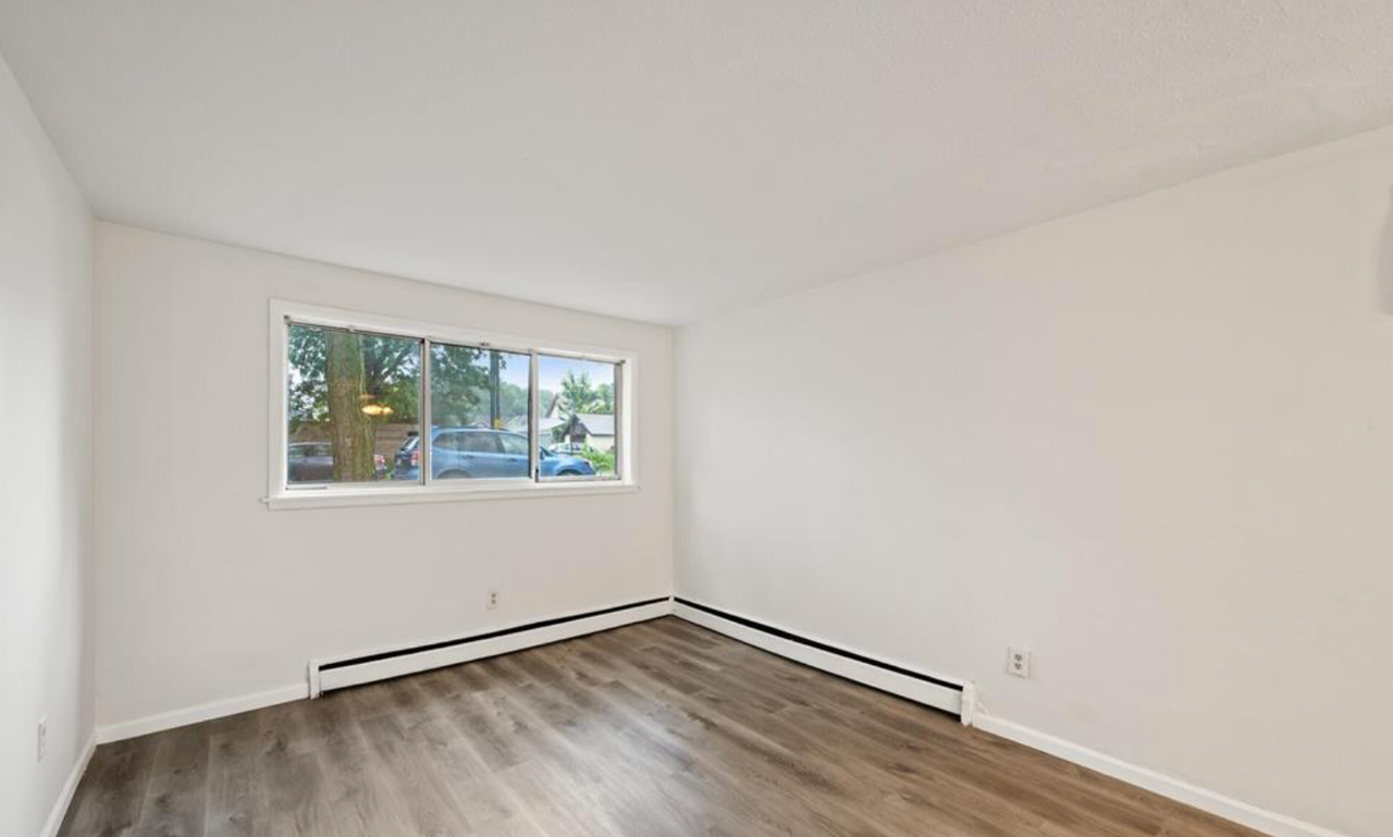2818 East 31st Street - Photo 5 of 28
