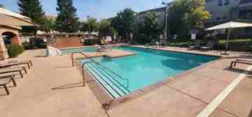 featured image of 400 Moon Cir