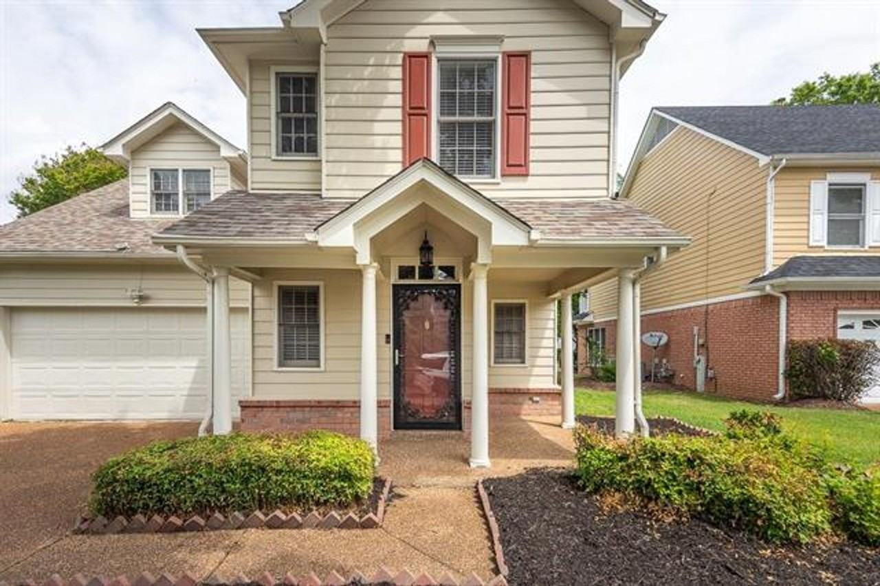 100 Riverwalk Place - Photo 3 of 17