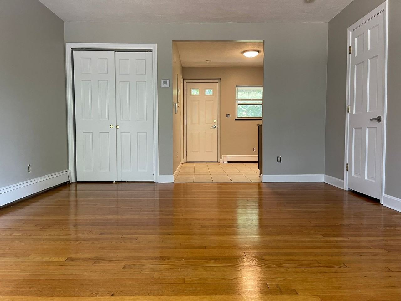 290 Grove Street - Photo 4 of 11