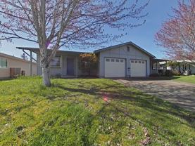 304 Ne Conifer Blvd - Photo 1 of 1