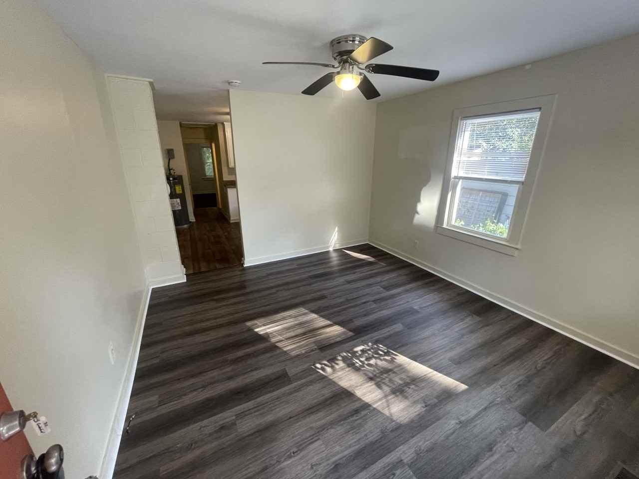 715 Cumberland St - Photo 2 of 10