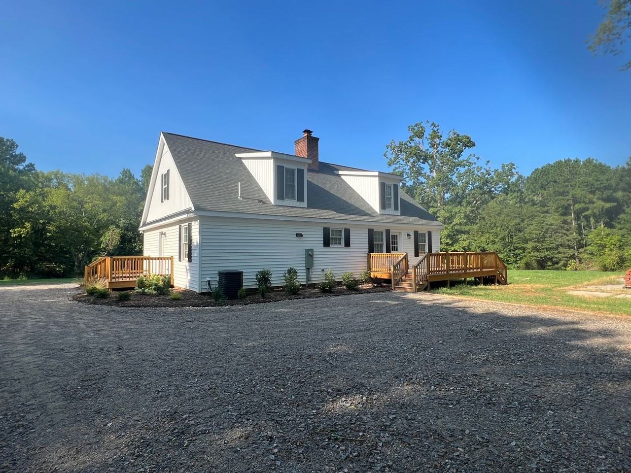 25 Farrier Dr - Photo 2 of 16