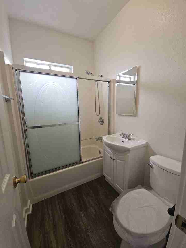 828 S Glendale Ave - Photo 6 of 6