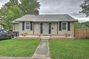 featured image of 1220 Morningside Cir