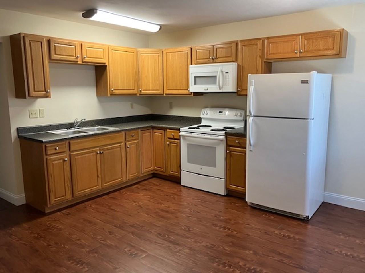 Horn Street - Photo 4 of 10