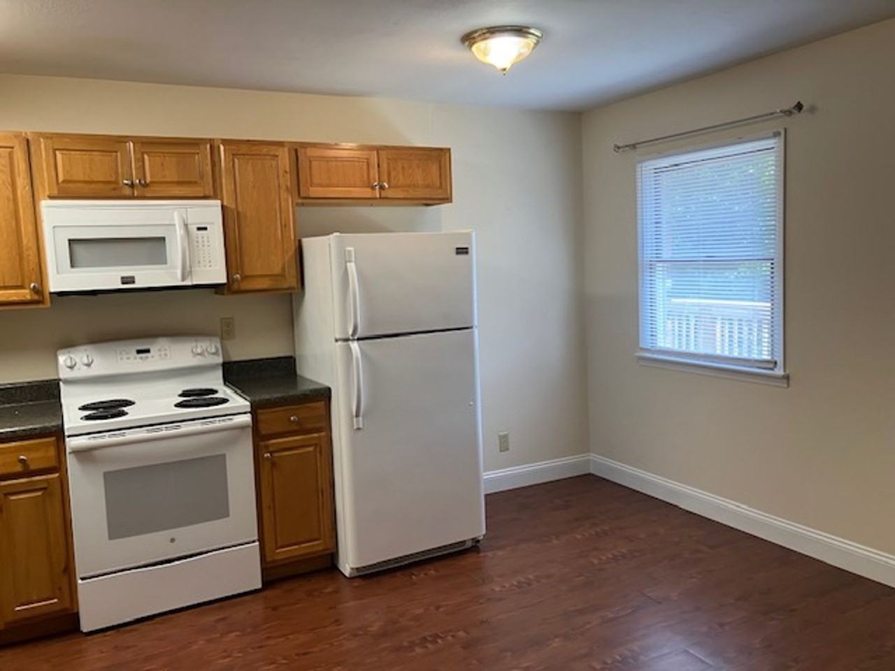 Horn Street - Photo 5 of 10