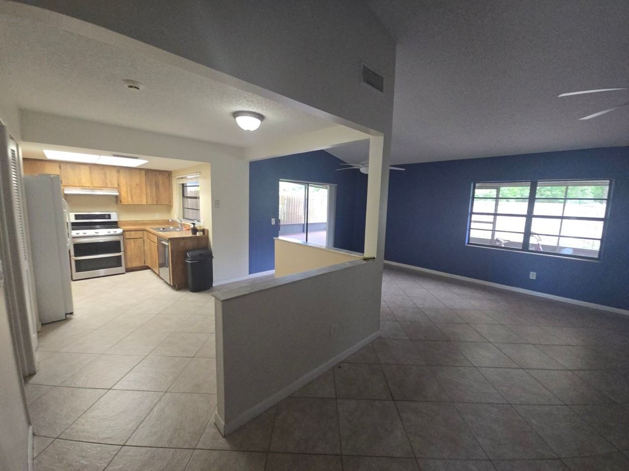 915 Benninger Drive - Photo 4 of 24